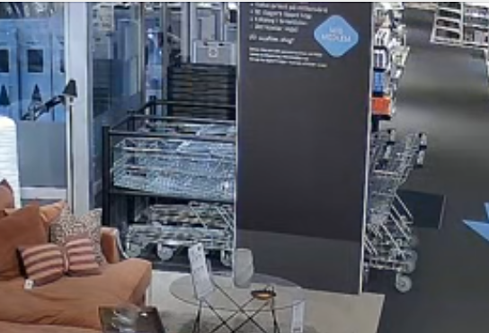 Skylt som skymmer sikten